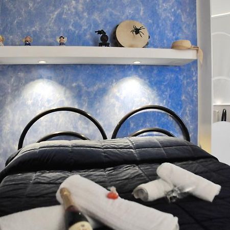 Lo Specchio Del Salento Bed and Breakfast Λέτσε Εξωτερικό φωτογραφία
