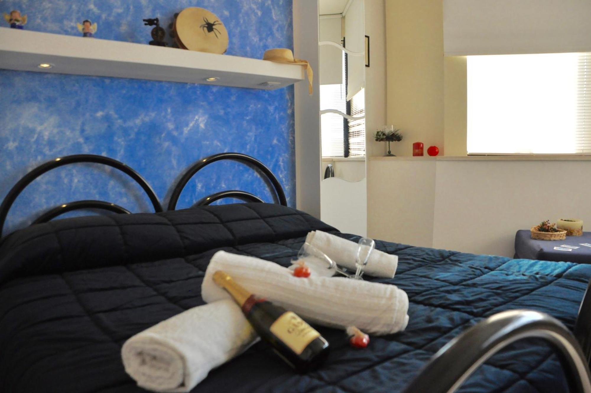 Lo Specchio Del Salento Bed and Breakfast Λέτσε Εξωτερικό φωτογραφία