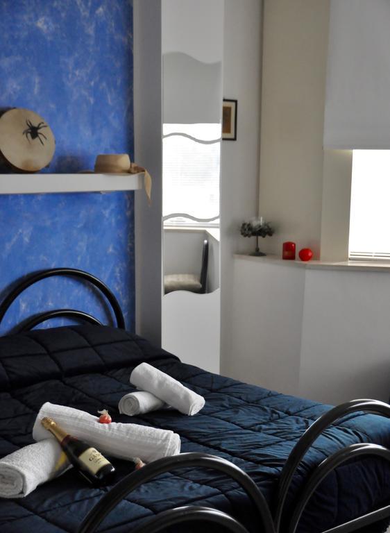 Lo Specchio Del Salento Bed and Breakfast Λέτσε Εξωτερικό φωτογραφία