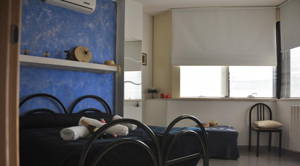 Lo Specchio Del Salento Bed and Breakfast Λέτσε Εξωτερικό φωτογραφία