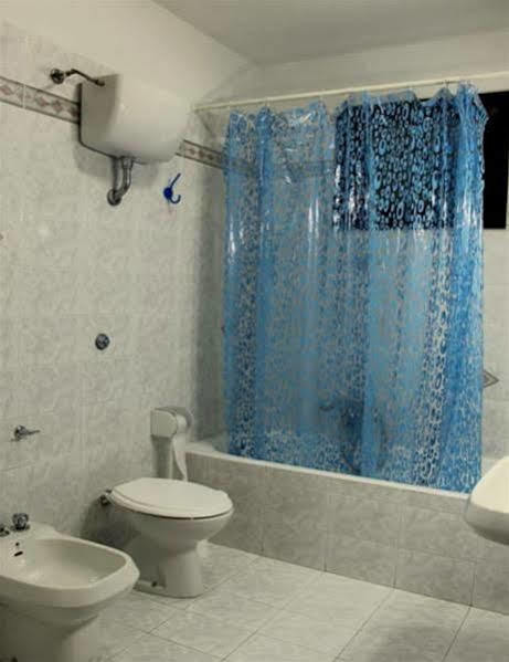 Lo Specchio Del Salento Bed and Breakfast Λέτσε Εξωτερικό φωτογραφία